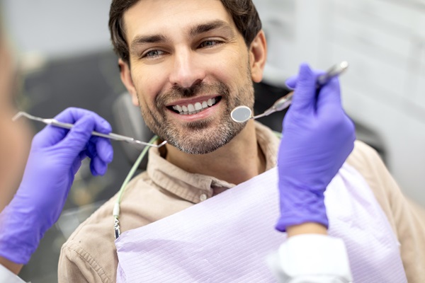 Why Choose A Cosmetic Dentist For Your Smile Makeover?